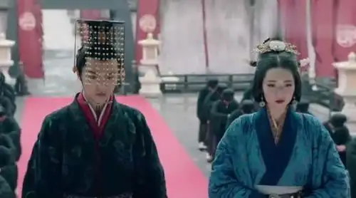 三国机密天子娶曹节为皇后,解决了曹操一大心病
