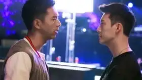 时樾小哥哥送人又送钱帅气03cut