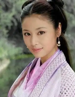 李湘母女生活奢侈,但还是比不上她,霍建华送女儿礼物价值过亿