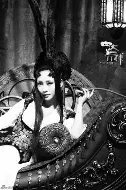 柳岩杀气女王造型妖艳