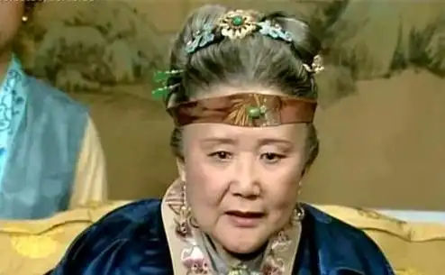 再看87版红楼梦,终于知道宝钗和王夫人是怎么变坏的