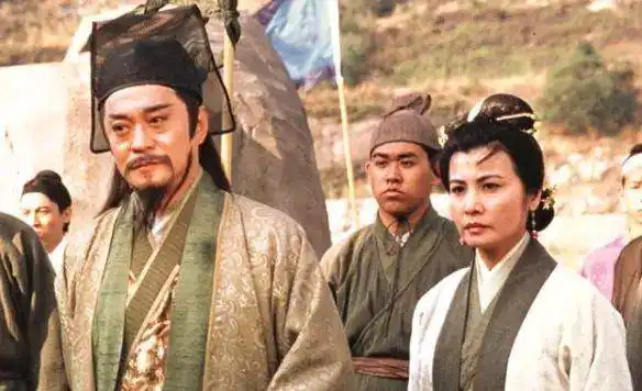 排名前十无压力笑傲江湖中伪君子岳不群,他的武功到底有多高
