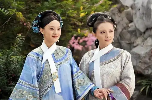 古代夫妻就寝时,通房丫鬟就守在床边,夫妇俩真不会觉得尴尬吗
