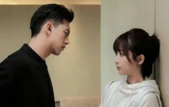 亲爱的热爱的2将开拍李一桐代替杨紫成女主,男主是熟悉的他