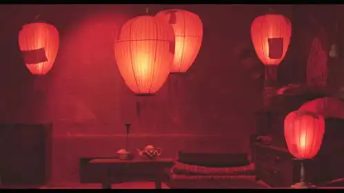 大红灯笼高高挂