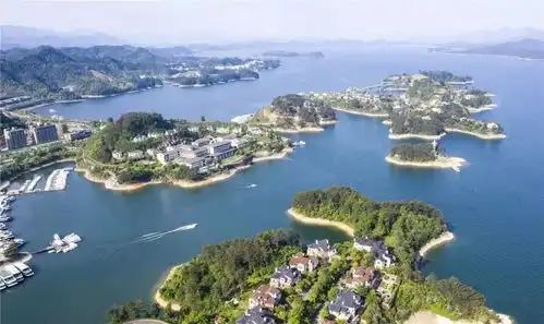 这个角度美到你认不出,千岛湖竟是这样的天空之城