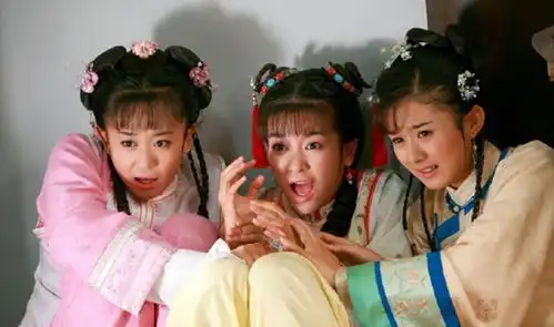 还珠中小燕子的历史原型,只是五阿哥的一个小妾,女儿远嫁蒙古