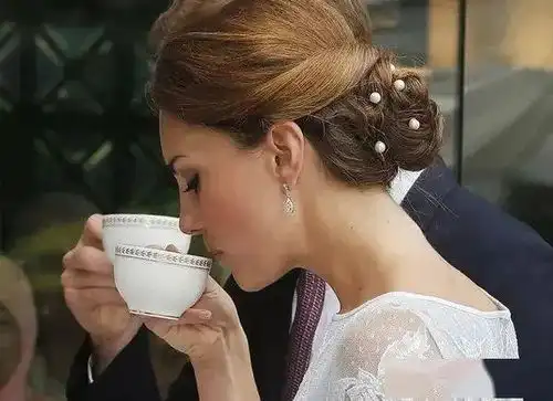 珍珠老气今年最火的元素就是它好嘛