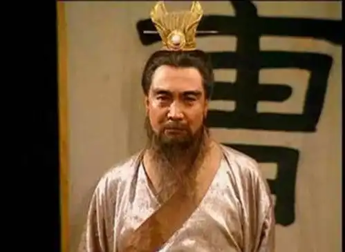 东汉末年是4国鼎立,罗贯中只写了魏蜀吴,他把哪一国忽视了
