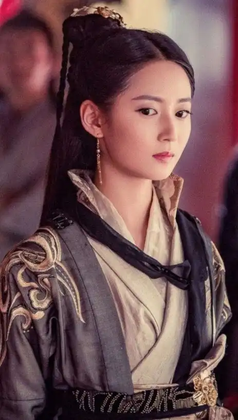 4个版本的赵敏,前三位都是在模仿,只有她才是真正的经典