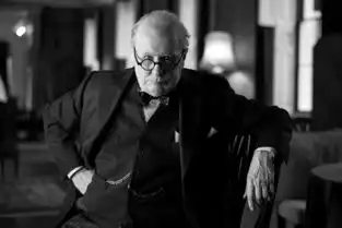 聊聊加里奥德曼在至暗时刻里的演技,其实奥斯卡真不算什么
