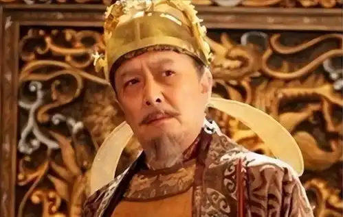 李建成李元吉死后,有三位猛将依旧激战玄武门,杀李世民两员大将

