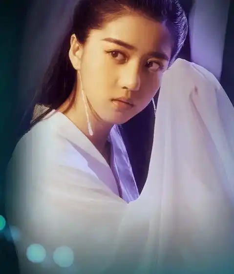 新神雕侠侣小龙女扮相清纯,可网友还是怀念刘亦菲和李若彤