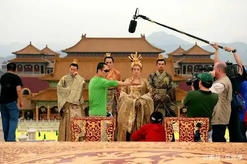 14年前的满城尽带黄金甲,尺度过大,观众都不敢正眼看女演员
