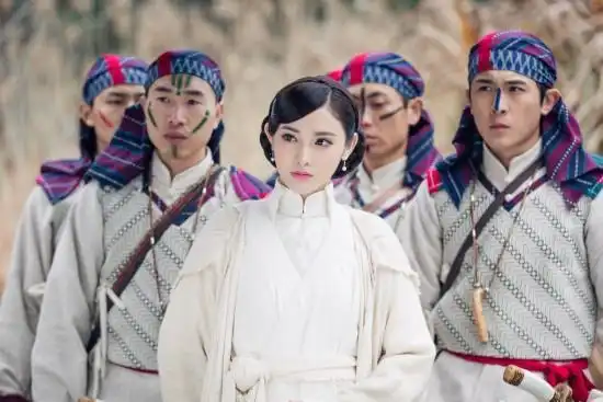 撞脸大半个娱乐圈,之前被称为大嘴猴,现在美到让人忽略演技