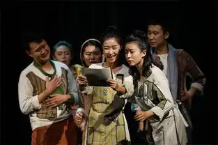 话剧仲夏夜之梦诙谐诗意走进北京喜剧院
