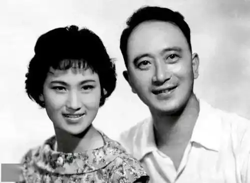 60年代22大影星夫妻照,这才是真正的郎才女貌
