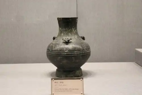 展讯回归文物宝云阁铜窗芯亮相颐和园博物馆
