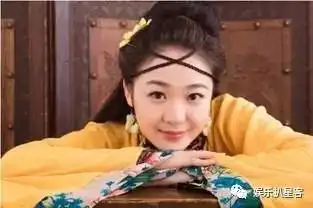 9岁饰演暖春小花感动无数人,如今变成了这样,真让人吃惊