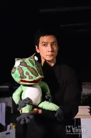 单身男女曝关键剧照吴彦祖飞身救美