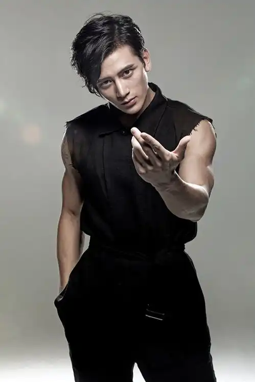 孙祖君曝功夫写真
