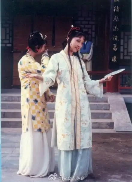 叶康翡翠的87版红楼梦人物造型及服饰艺术品鉴黛玉篇上
