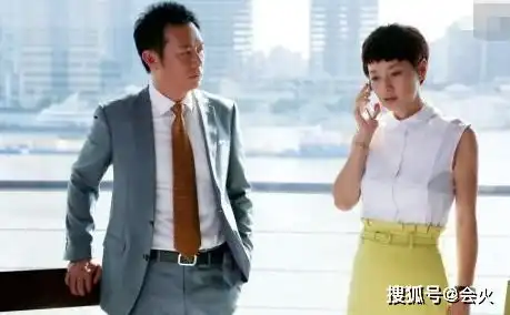 马伊琍晒死亡视角素颜照,44岁离婚的她,凭什么不怕被嘲笑
