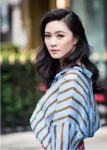 她一手带红邓超汤唯贾乃亮如今四十岁依然美得像十八岁
