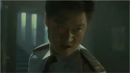 男儿本色吴京打戏太精彩,以一敌二,这段动作戏太经典
