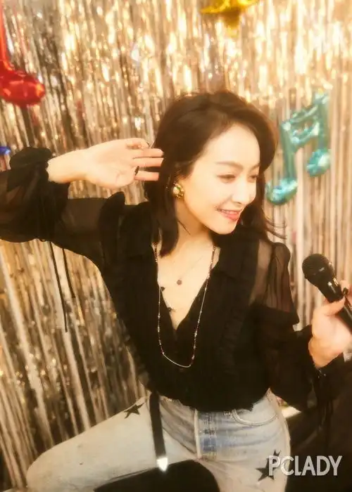 宋茜宋祖儿的开春薄纱衬衫,少女梦也就这样了吧