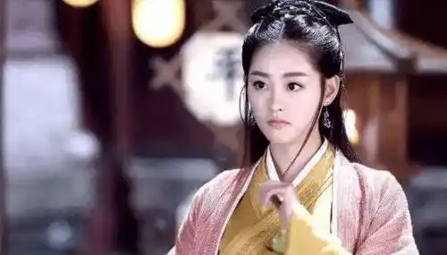 倚天屠龙记经典一幕二女争夫,周芷若为什么输给了赵敏
