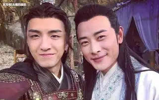 金瀚晒童年旧照,撇嘴委屈状好可爱,长相和现在基本没有差别