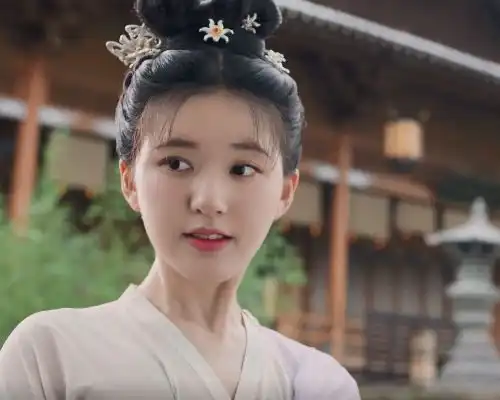 迪丽热巴长歌行开播,跟赵露思同框,颜值对比成看点