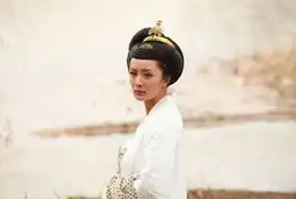 杨幂美人天下中全裸洗澡很刺激也很过瘾
