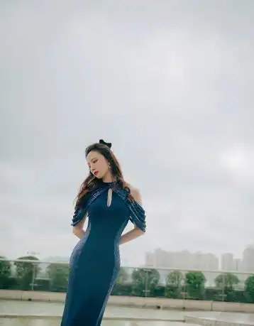 神话三美齐聚白冰穿白裙撞脸金喜善,张萌成站c位最美虞姬