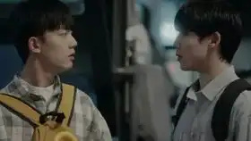 travisscott和许嵩的联动幕后,还欠许嵩的一张演唱票