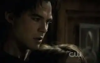 吸血鬼日记第二季12集damon拿木桩刺死rose音乐
