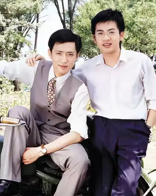 看完情深深雨蒙蒙的剧照,才知道现在的民国戏有多肤浅
