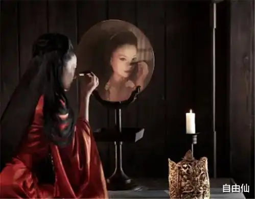 清朝名画女鬼图,放大10倍才知她在干啥很多人都不敢细看