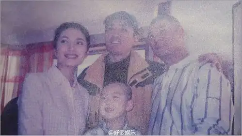 平凡的荣耀曾浩,出道20多年,家有儿女演刘星死党鼠标
