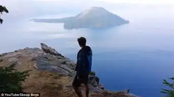 美三名背包客穿越太平洋屋脊步道带你领略美景
