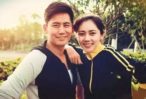 最受欢迎的韩国女星,嫁到中国被婆婆感动到哭,跟婆婆抢着干活
