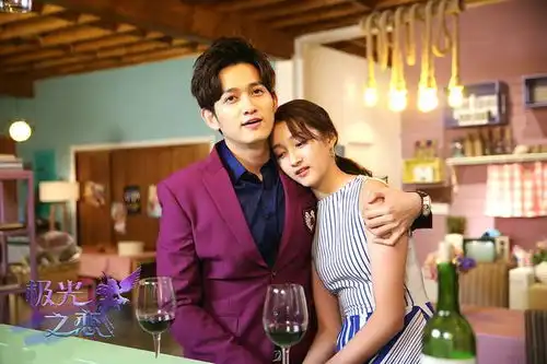 关晓彤鹿晗同场无交流,甜蜜恋情都是来假的