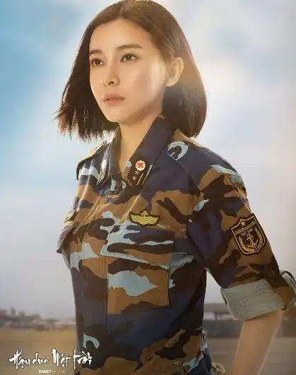 越南版太阳的后裔不输韩版男主酒窝迷人,女主比宋慧乔还美
