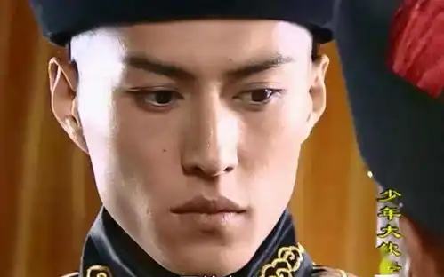 靳东和比他大9岁的江珊在一起5年,为什么娶了2婚的李佳