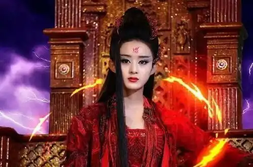 同样是入魔肖战靠眼神,赵丽颖靠配音,李沁靠演技,而他成了经典