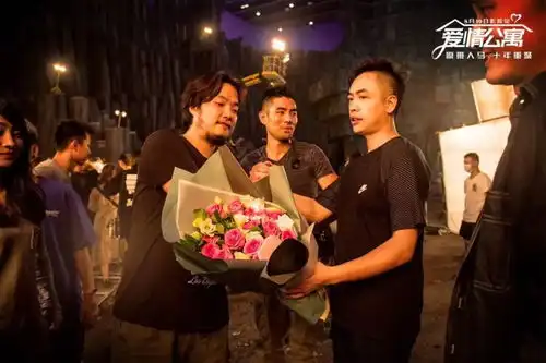 爱情公寓十年后再相聚
