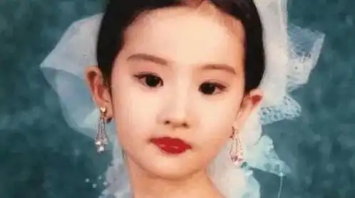 33岁刘亦菲新剧遭嘲笑,脸型臃肿身形肥胖,咆哮式演技难入眼