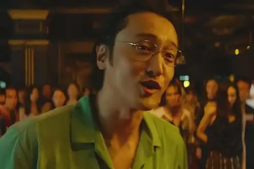 王传君孤注一掷被要求下架央视都来宣传,却为何骂声一片
