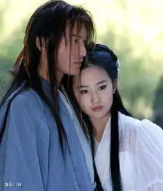 与杨幂比演技,唐嫣是输还是赢